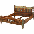 Rustikales Vintage-Bett aus massivem Altholz, 200x200 cm, farbig lackiert